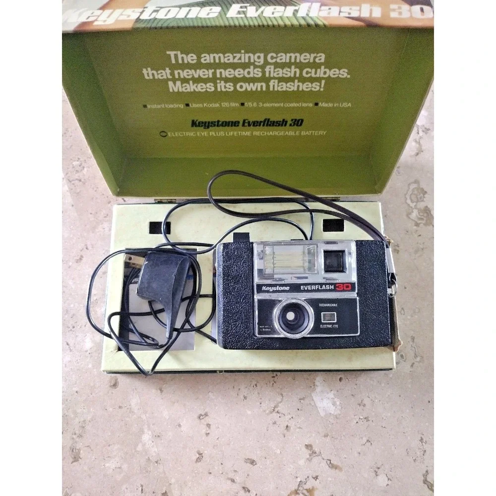 Vintage Keystone Everflash 30 Camera w/ Box Untested As Is Condition